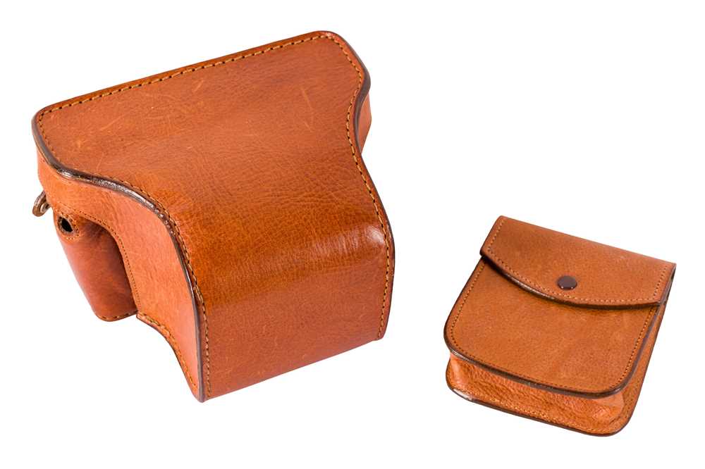 Lot 360 - A Leicatime Luigi Crescenzi case with filter pouch.