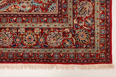 Lot 58 - A FINE ANTIQUE KASHAN CARPET, CENTRAL PERSIA