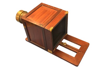 Lot 2 - Reproduction Sliding Box Camera with Large Ross Lens