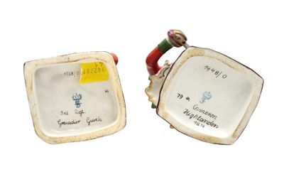 Lot 108 - A PAIR OF SITZENDORF MILITARY PORCELAIN FIGURES