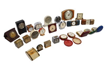 Lot 63 - A COLLECTION OF TWENTY-FIVE VINTAGE CLOCKS