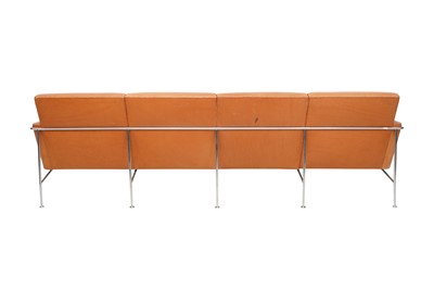 Lot 234 - ARNE JACOBSEN (DANISH 1902-1971) FOR FRITZ HANSEN