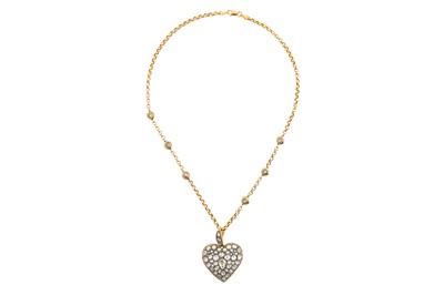 Lot 75 - A DIAMOND LOCKET PENDANT NECKLACE