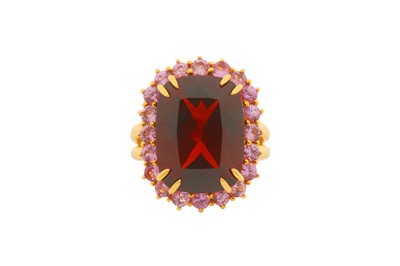 Lot 144 - DOLCE & GABBANA Ι A GARNET AND PINK SAPPHIRE CLUSTER RING