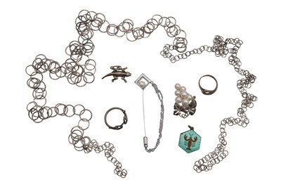Lot 330 - A GROUP OF SILVER JEWELLERY