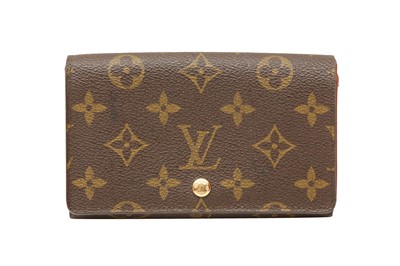 Lot 302 - Louis Vuitton Monogram Porte Tresor Zip Wallet