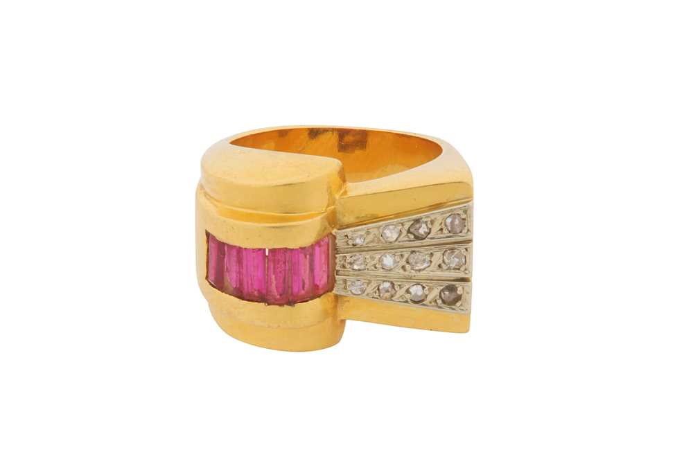 Lot 133 - A SYNTHETIC RUBY AND DIAMOND RING