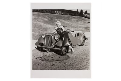 Lot 286 - Frank Worth (1923-2000)