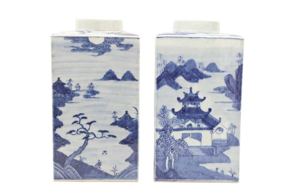 Lot 49 - A PAIR OF CHINESE BLUE AND WHITE 'LANDSCAPE' TEA JARS