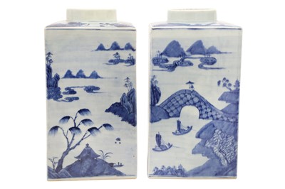 Lot 49 - A PAIR OF CHINESE BLUE AND WHITE 'LANDSCAPE' TEA JARS