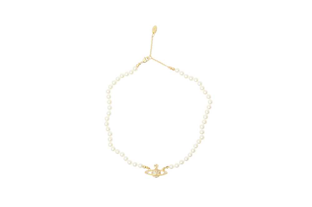 Lot 342 - Vivienne Westwood Pearl Orb Necklace