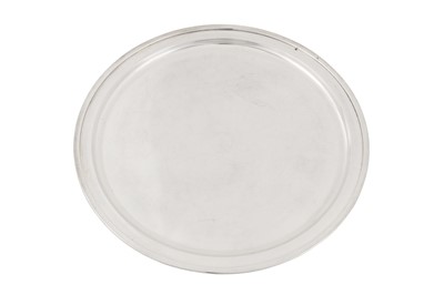 Lot 262 - A mid-20th century American sterling silver platter New York circa 1970 by Tiffany and Co