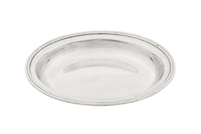 Lot 261 - A mid-20th century American sterling silver entrée dish, New York circa 1970 by Tiffany and Co