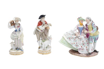 Lot 568 - A PAIR OF MEISSEN PORCELAIN FIGURES OF A YOUNG SHEPERD AND A SHEPHERDESS