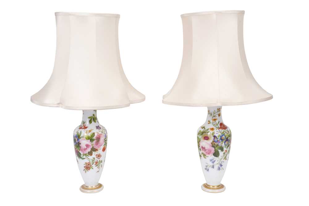 Lot 161 - A PAIR OF 19TH CENTURY HAND PAINTED MILK GLASS TABLE LAMPS