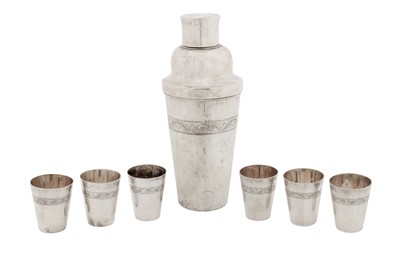 Lot 183 - An early 20th century Chinese export silver cocktail shaker and cups, Shanghai circa 1930