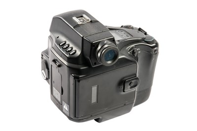 Lot 10 - A Nikon E2Ns camera body.