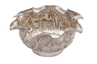 Lot 28 - A LATE 19TH / EARLY 20TH CENTURY ANGLO – INDIAN UNMARKED SILVER SUGAR BOWL, CALCUTTA CIRCA 1900