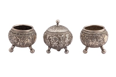 Lot 109 - A MATCHED EARLY 20TH CENTURY PERSIAN (IRANIAN) UNMARKED SILVER THREE PIECE CRUET SET, ISFAHAN CIRCA 1920