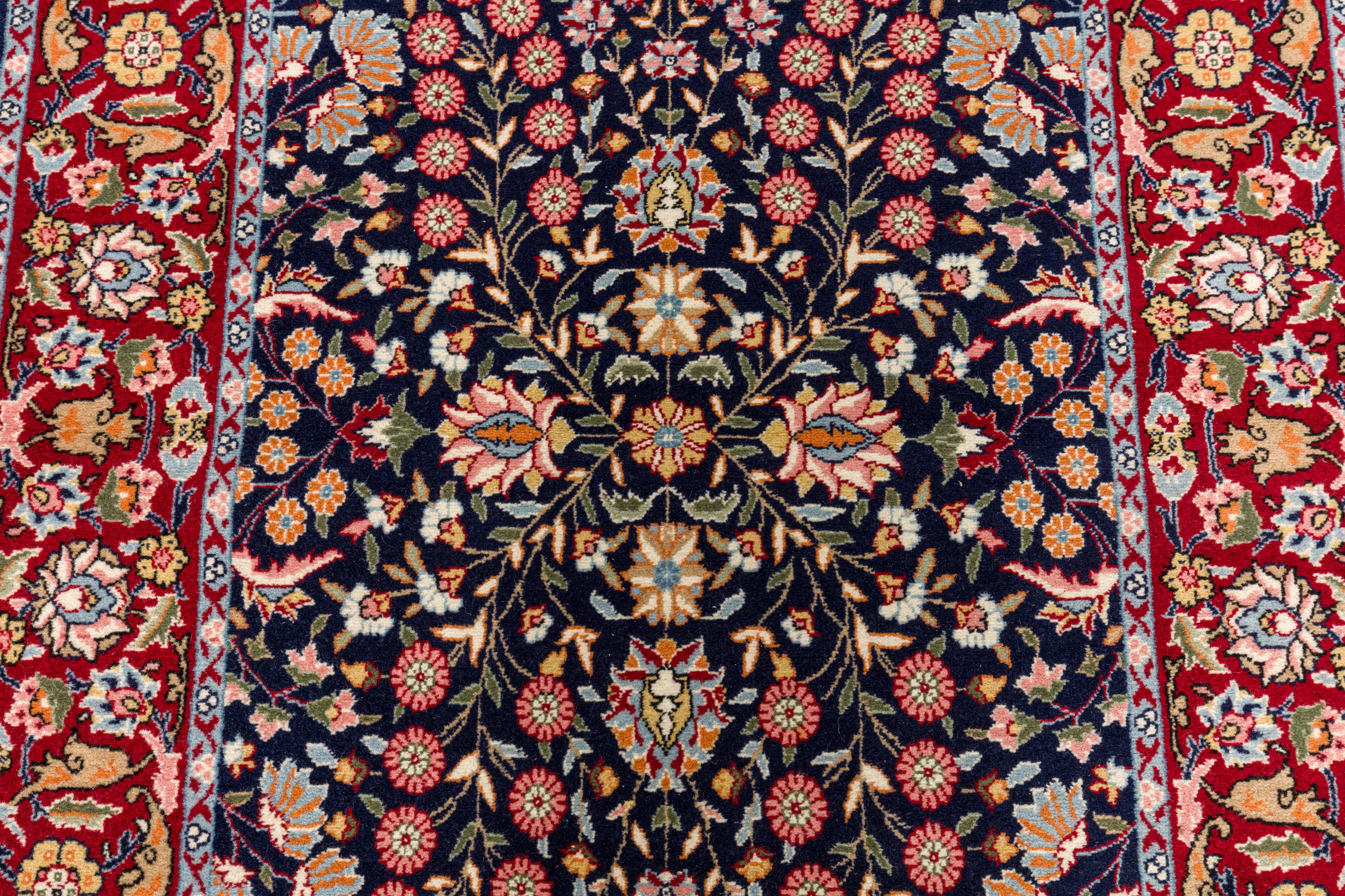 Lot 2 - A FINE SIGNED HEREKE RUG, TURKEY