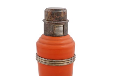 Lot 27 - AN ART DECO 'THE MASTER INCOLOR' COCKTAIL SHAKER