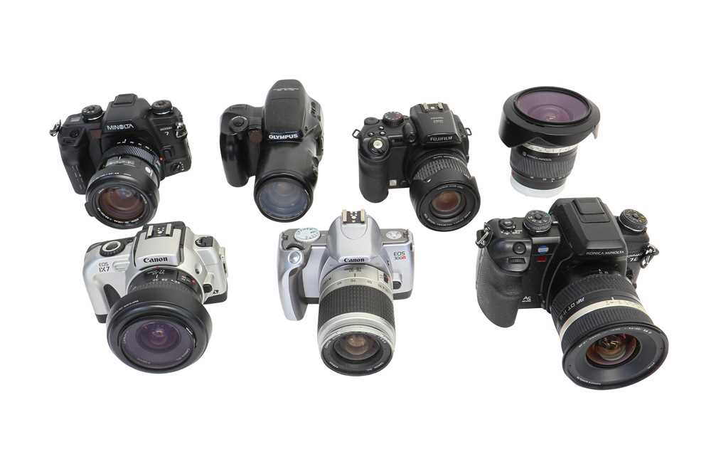 Lot 13 - Six Digital Bridge Cameras.