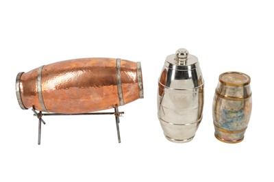 Lot 601 - A GROUP OF BARREL COCKTAIL SHAKERS