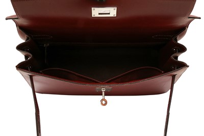 Lot 102 - Hermes Rouge H Swift Kelly Sellier 32