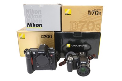 Lot 18 - A Selection of Nikon Digital Cameras.