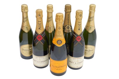 Lot 822 - ASSORTED CHAMPAGNE