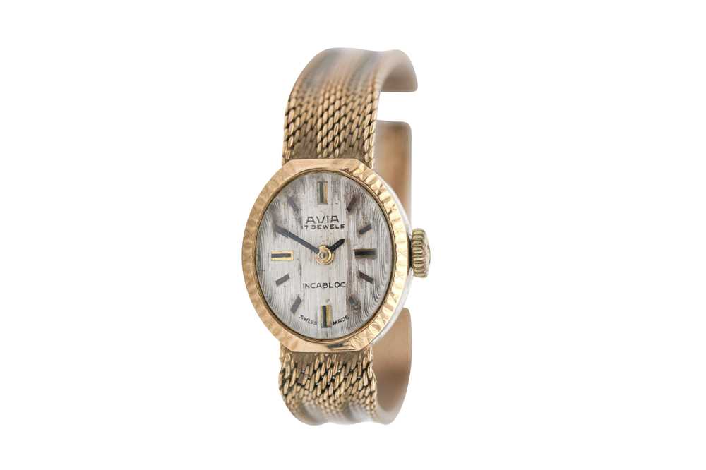 Lot 435 - A 9CT GOLD AVIA INCABLOC WRISTWATCH, CIRCA 1970