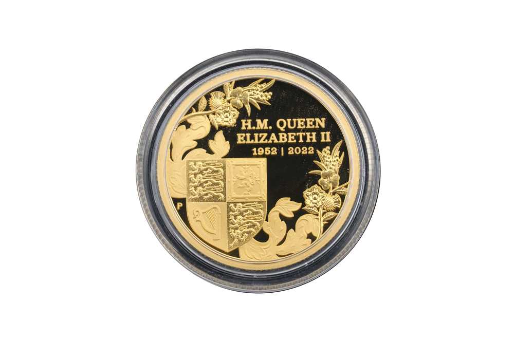 Lot 301 - PLATINUM JUBILEE 1/4oz GOLD COIN