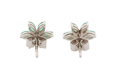 Lot 93 - A PAIR OF EMERALD AND DIAMOND STUD EARRINGS