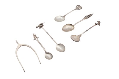 Lot 15 - Three of silver Australian souvenir spoons