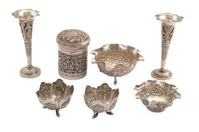 Lot 114 - A MIXED GROUP OF EARLY 20TH CENTURY ANGLO – INDIAN UNMARKED SILVER BOWLS, LUCKNOW CIRCA 1910