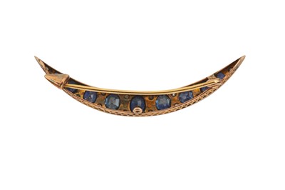 Lot 1 - A SAPPHIRE AND DIAMOND CRESCENT MOON BROOCH