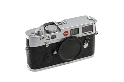 Lot 141 - A Leica M6 TTL 0.85x Rangefinder Camera