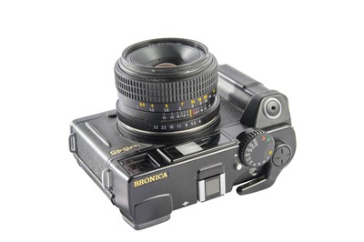 Lot 235 - A Bronica 645 Medium Format Rangefinder Camera