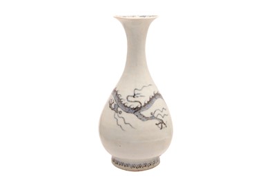 Lot 603 - A CHINESE MING-STYLE BLUE AND WHITE 'DRAGON' VASE