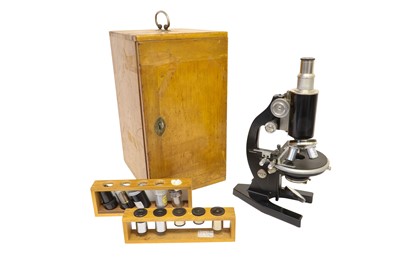 Lot 392 - Zeiss Microscope with Extra Objectives & Eye-Pieces.