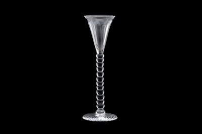 Lot 509 - AN 18TH CENTURY BOBBIN STEMMED WINE GLASS