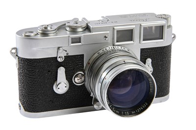 Lot 161 - A Leica M3 DS Rangefinder Camera
