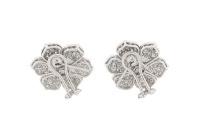 Lot 284 - A PAIR OF DIAMOND FLOWER EARRINGS