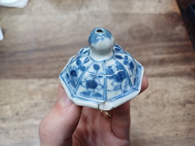 Lot 16 - THREE CHINESE BLUE AND WHITE PIECES