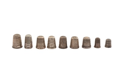 Lot 19 - A MIXED GROUP OF SILVER THIMBLES