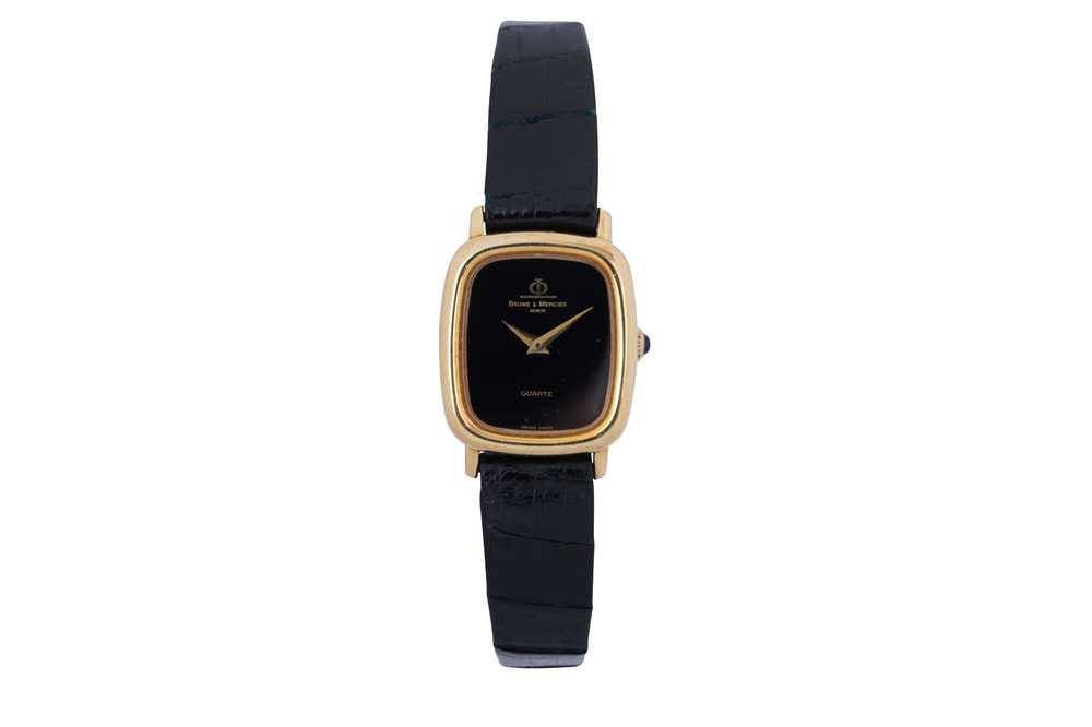 Lot 433 - AN 18CT GOLD BAUME & MERCIER LADIES’ DRESS WATCH