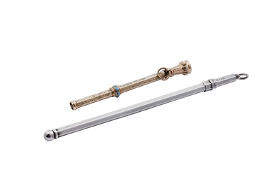Lot 552 - A George V sterling silver swizzle stick, Birmingham 1935, maker's mark obliterated