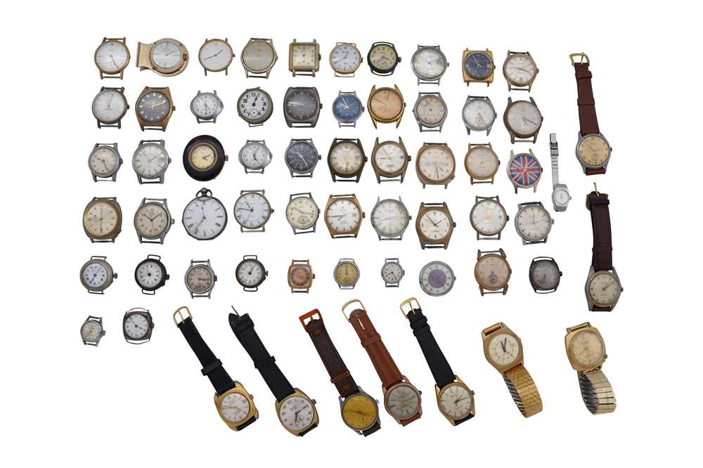 Lot 72 - A LARGE COLLECTION OF VINTAGE WATCHES