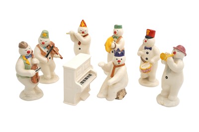 Lot 566 - A GROUP OF THIRTEEN ROYAL DOULTON THE SNOWMAN BAND FIGURES AND COALPORT THE SNOWMAN FIGURES