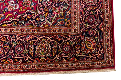 Lot 32 - A FINE KASHAN RUG, CENTRAL PERSIA